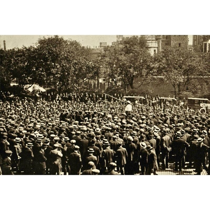 Image of Ben Tillett addressing a crowd on Tower Hill at the London Dock Strikes.